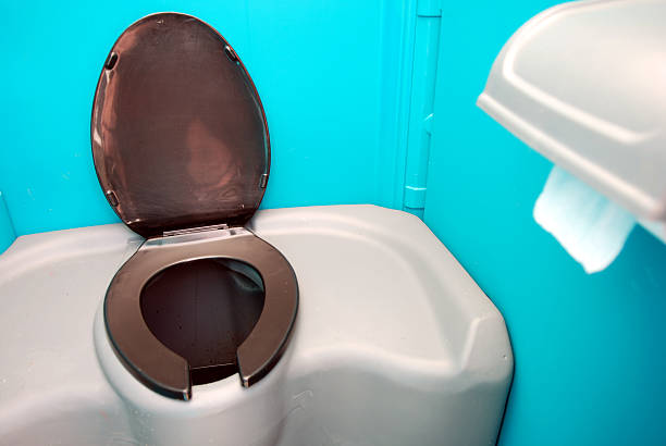 Best Portable restroom trailer rental  in Midway, FL