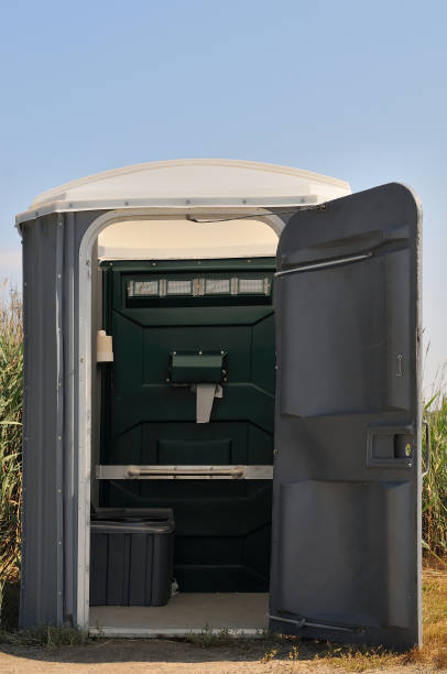 Best Porta potty rental near me  in Midway, FL